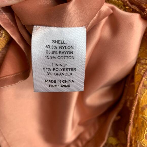 NWOT MAJORELLE Roma y2k 90s top flared sleeve lace ruffle button Barbiecore 2630 - Picture 8 of 12